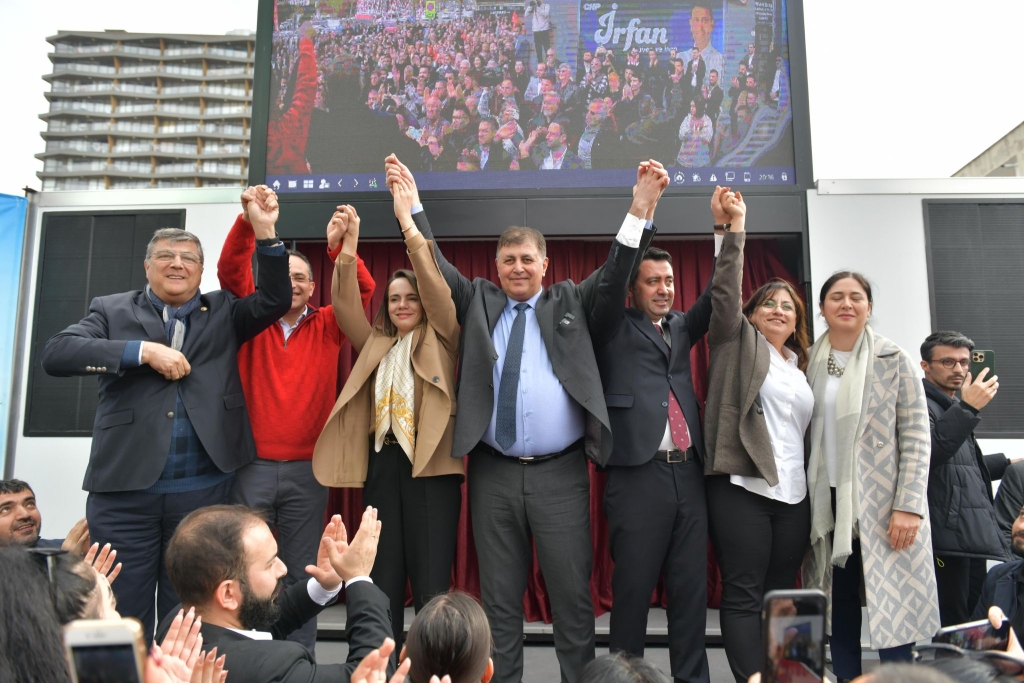 CHP Belediye Başkan Adayı Cemil Tugay: 30 ilçede oy rekoru kıracağız!